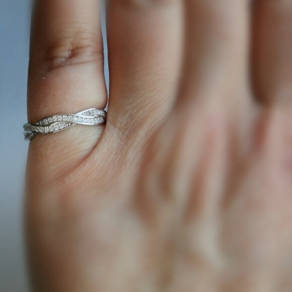 Sterling Silver CZ eternity inchTwist of Fateinch band ring sz 8 NEW - Picture 3 of 4